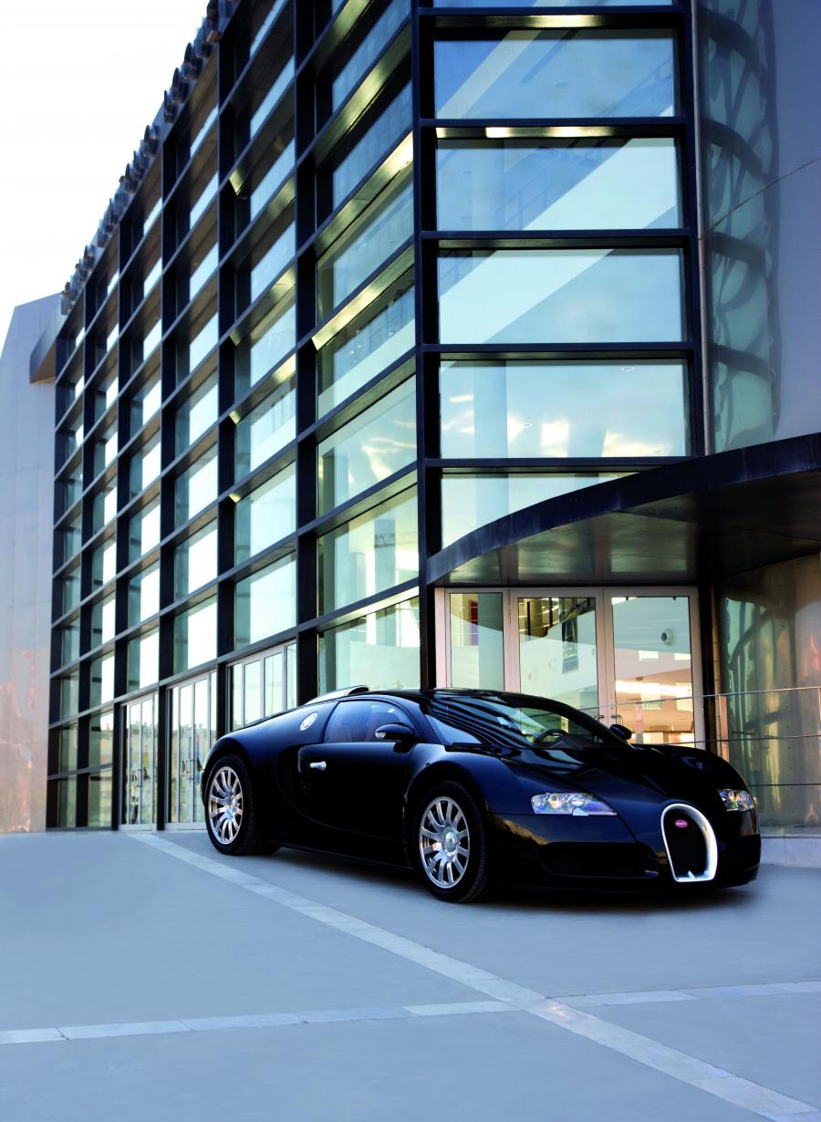  Bugatti Veyron 16.4 Centenaire 2009 года  (фото 109 из 130)